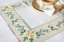 Σετ Τραπεζομάντηλο & 8 Πετσέτες φαγητού Αιγαίον με Κέντημα 180X230 Cassia Yellow