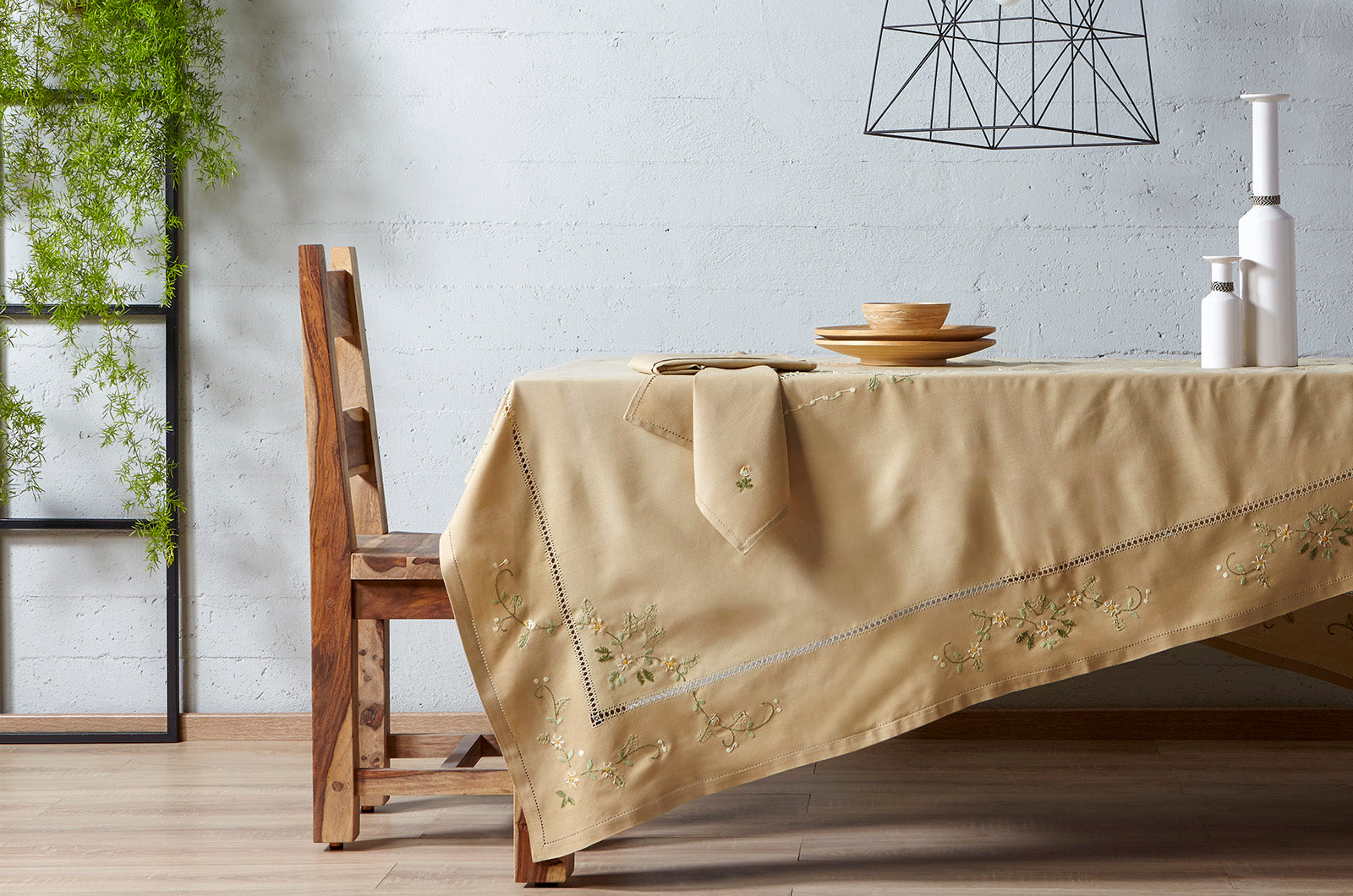 Σετ Τραπεζομάντηλο &amp; 8 Πετσέτες φαγητού Αιγαίον με Κέντημα 180X230 Chamomili