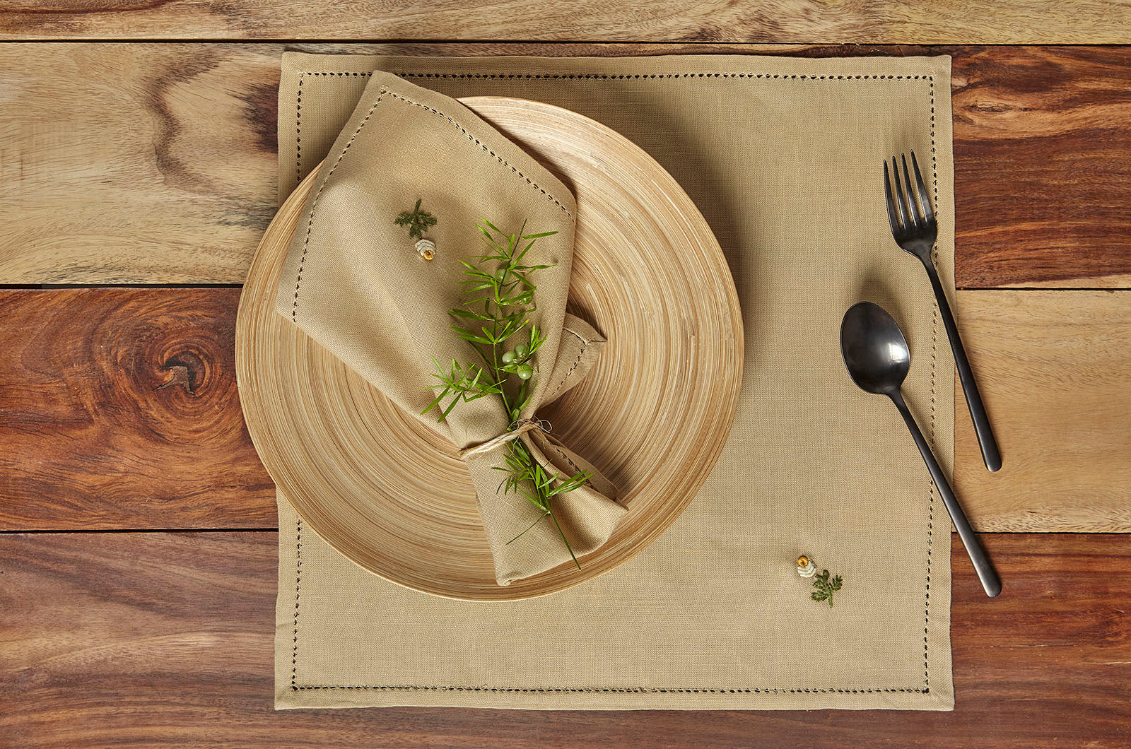 Σετ Τραπεζομάντηλο &amp; 8 Πετσέτες φαγητού Αιγαίον με Κέντημα 180X230 Chamomili