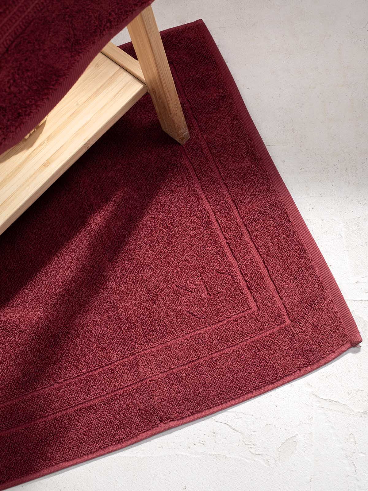 Σετ πετσέτες και χαλάκι μπάνιου homelovers organic 40X66+68X137+50X70 / Red