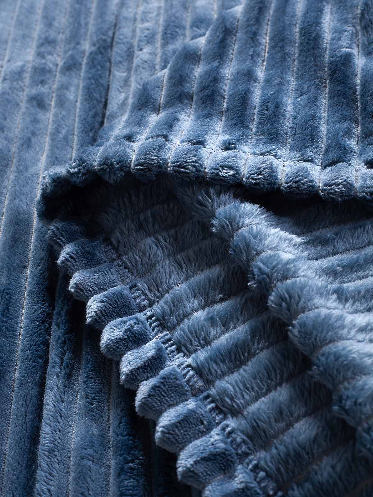 Κουβέρτα Βελουτέ Ανάγλυφη Comfy ΑΙΓΑΙΟΝ 160X220 Spruce
